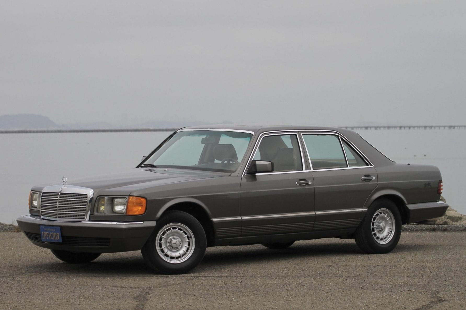 1985 Mercedes-Benz S-Class