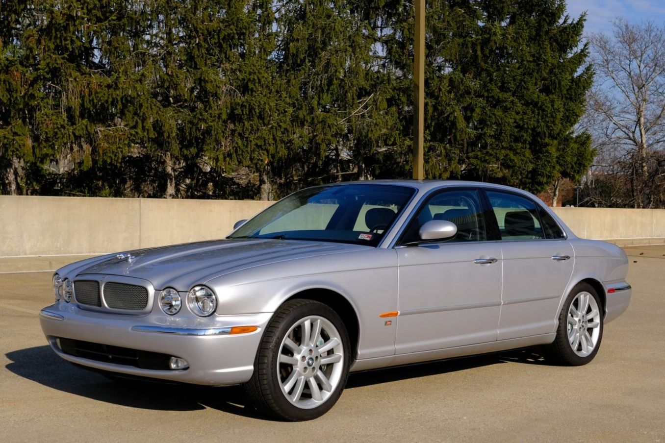 2004 Jaguar XJR