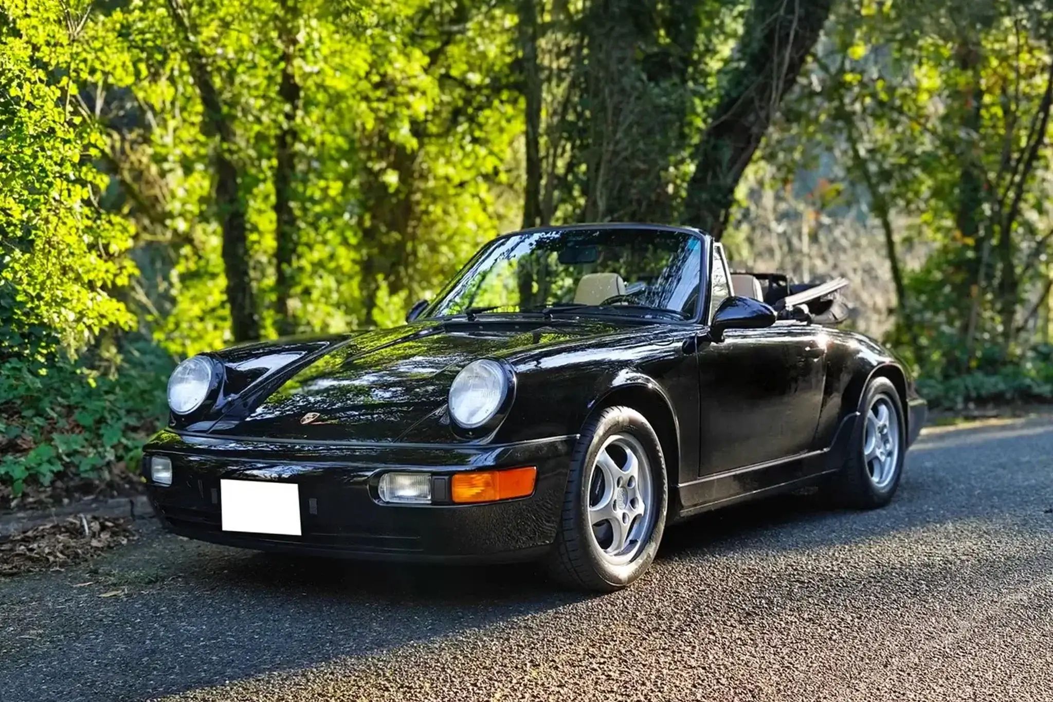 1990 Porsche 911 Carrera 2 Cabriolet