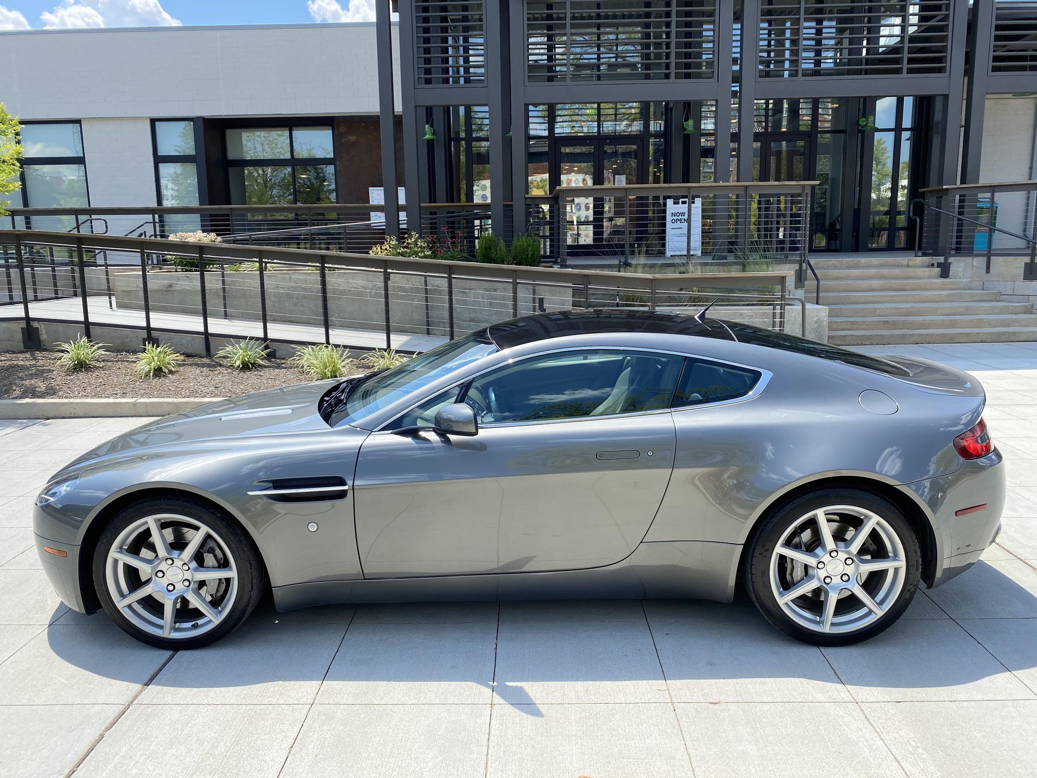 2007 Aston Martin Vantage Vantage 4.3 Coupe
