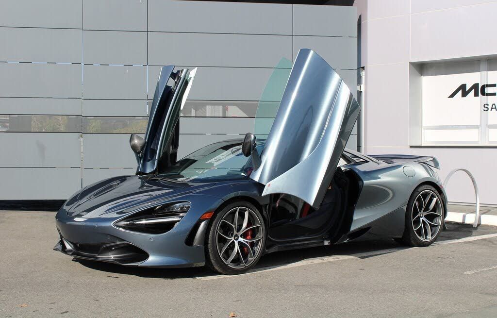 2022 McLaren 720S Coupe