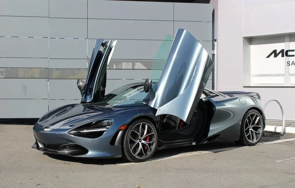 2022 McLaren 720S Coupe