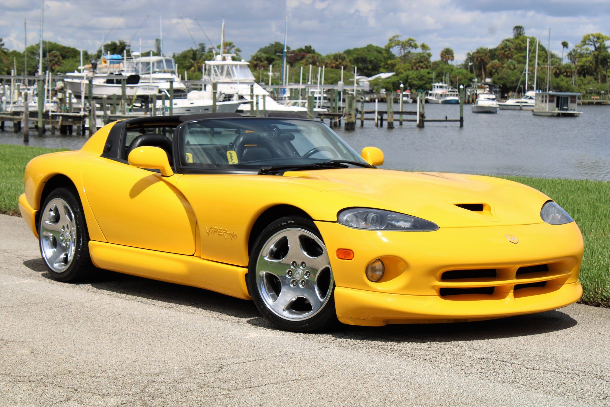2002 Dodge Viper