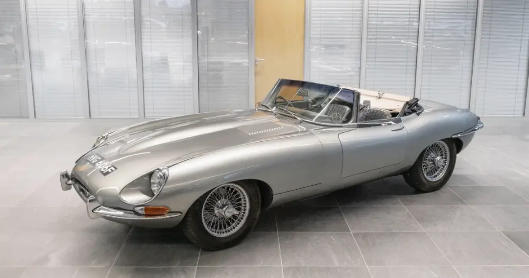 1964 Jaguar E-Type Roadster 4.2, sold Jan 2024