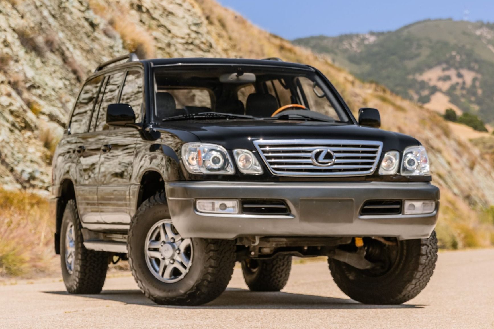 2002 Lexus LX