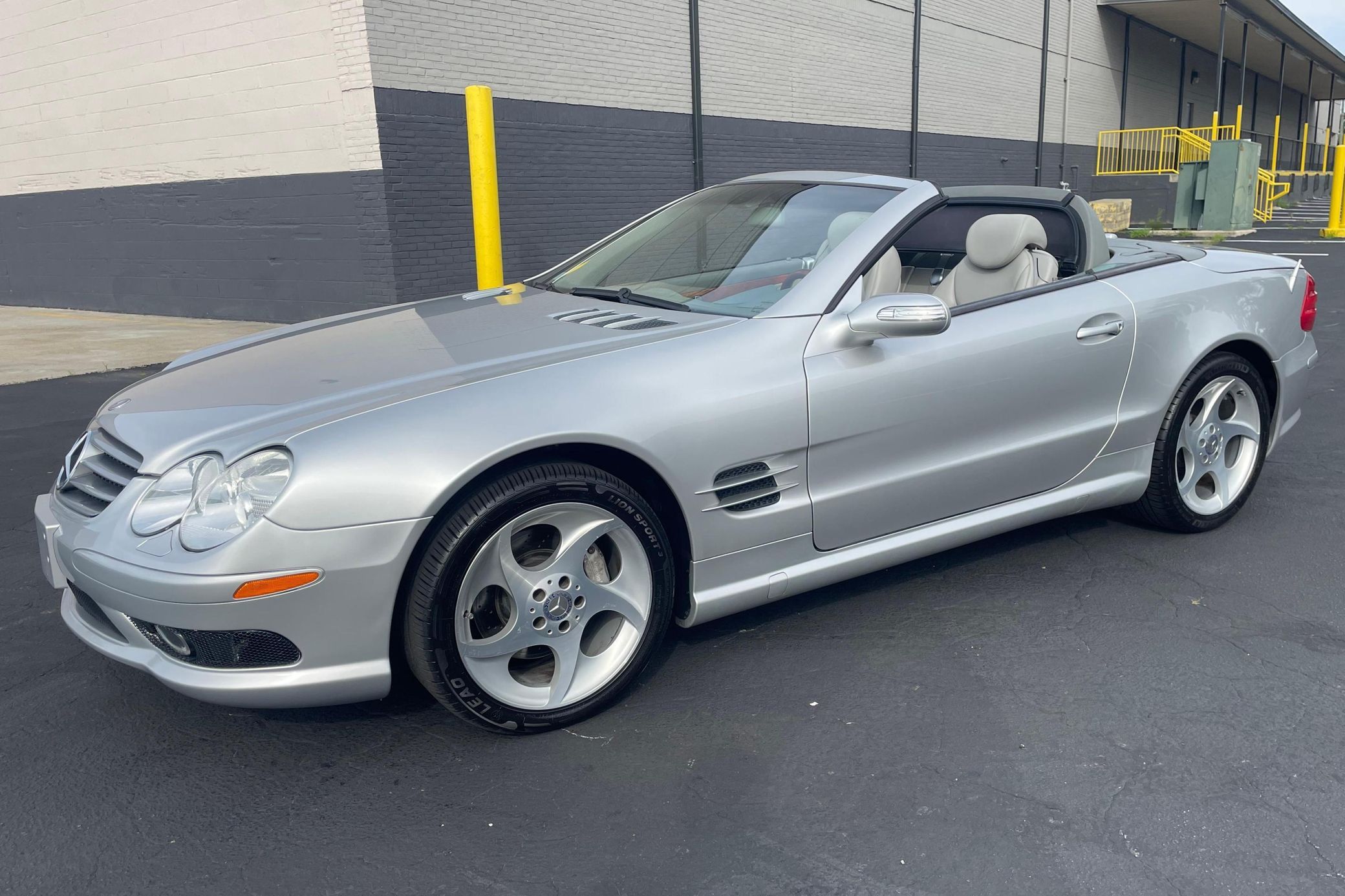 2004 Mercedes-Benz SL-Class SL500