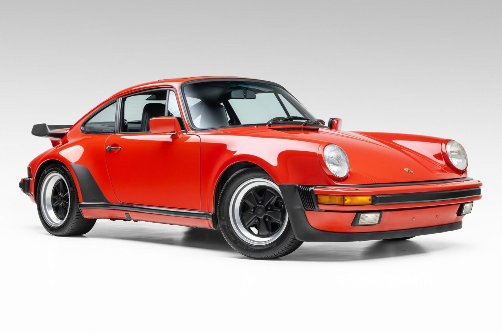1986 Porsche 911 Turbo Slantnose