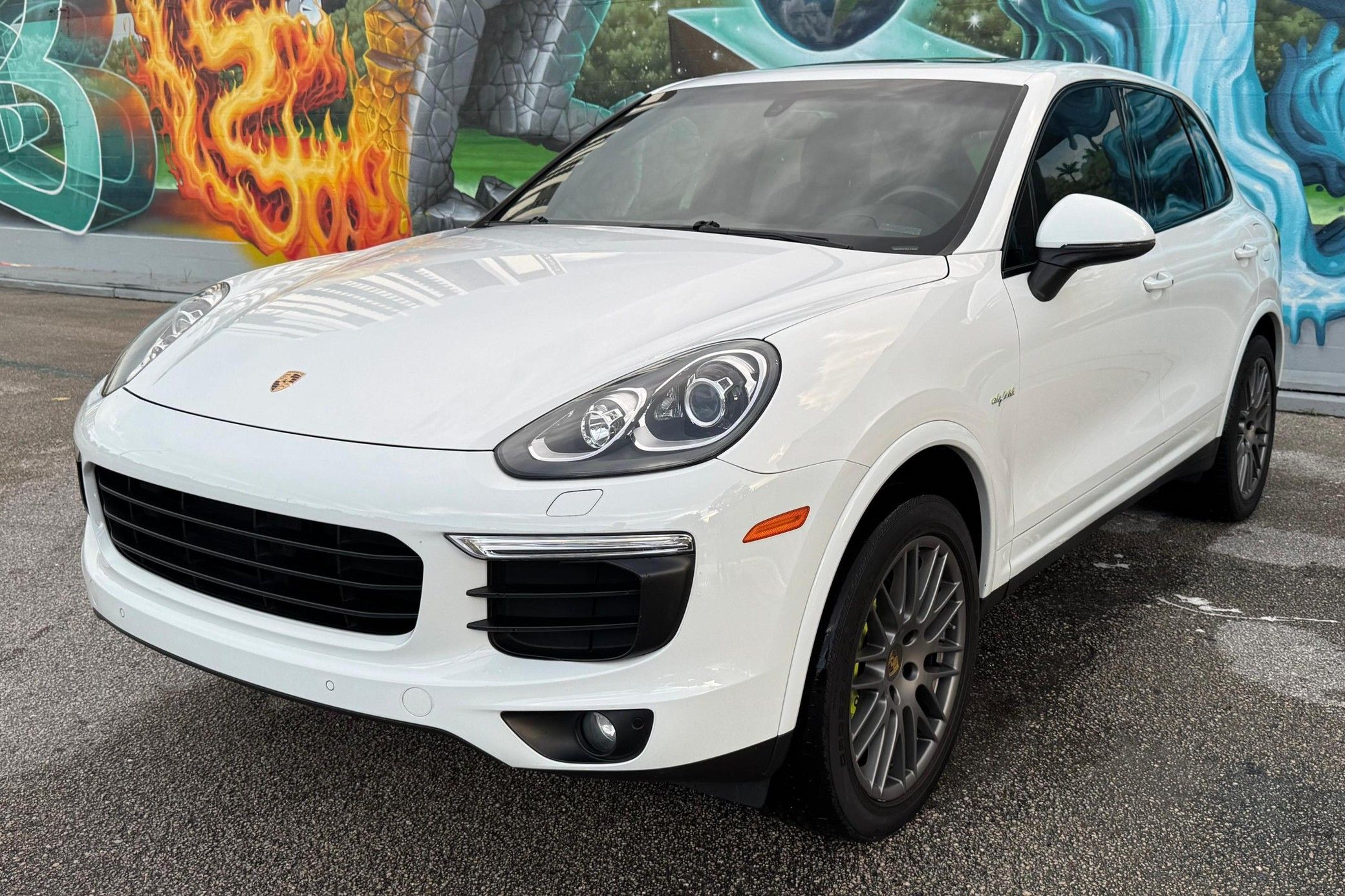 2017 Porsche Cayenne Platinum Edition
