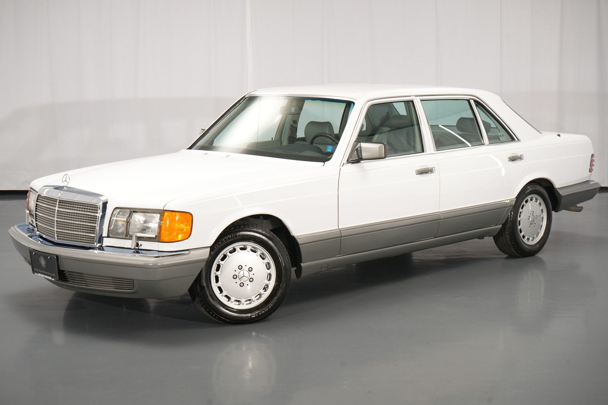 1987 Mercedes-Benz S-Class