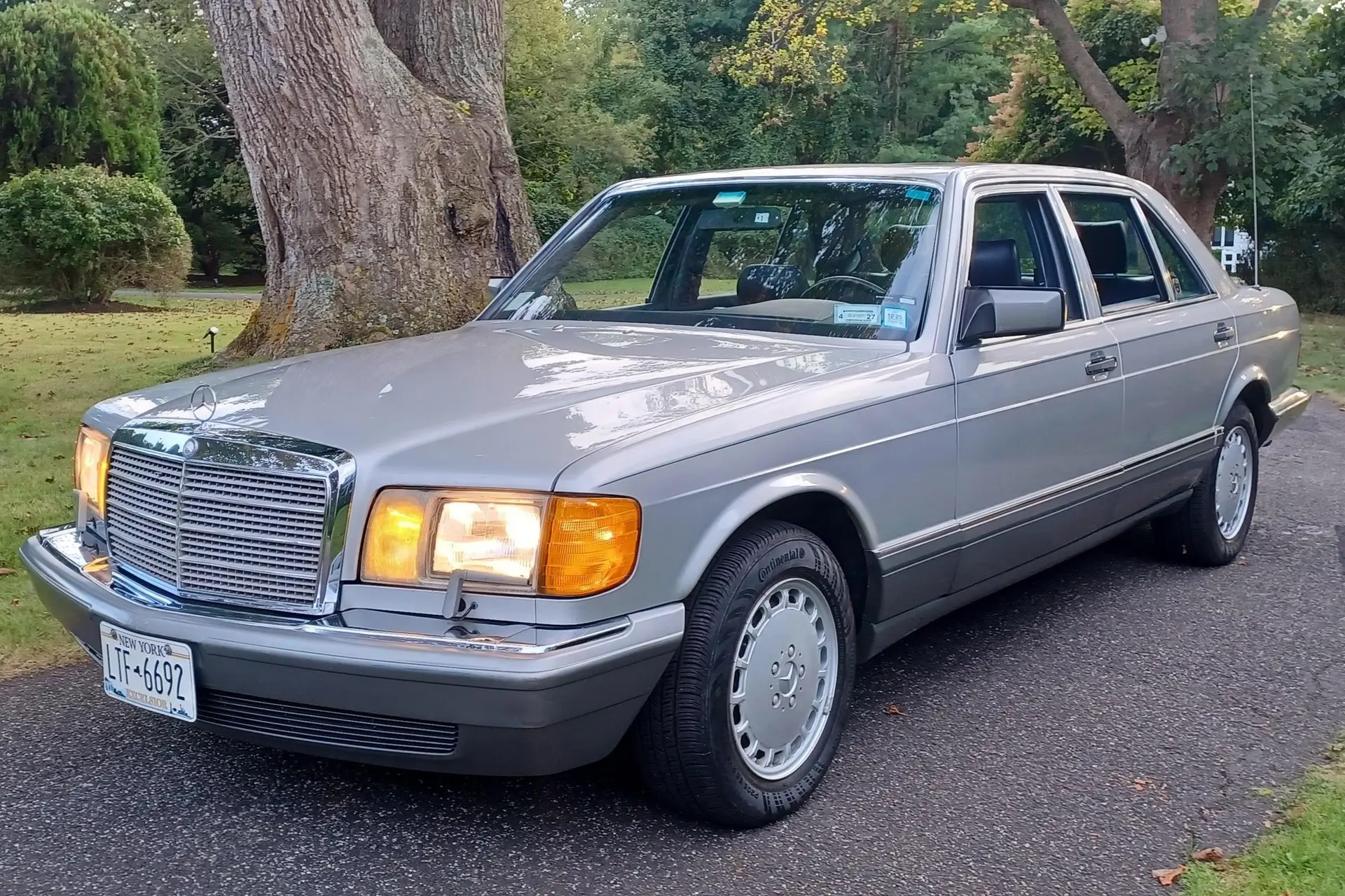 1987 Mercedes-Benz S-Class