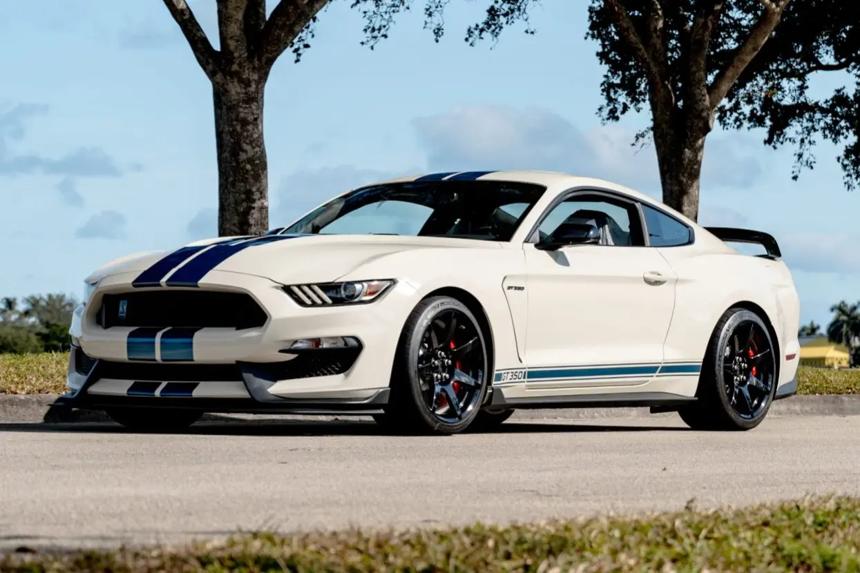 2020 Ford Mustang