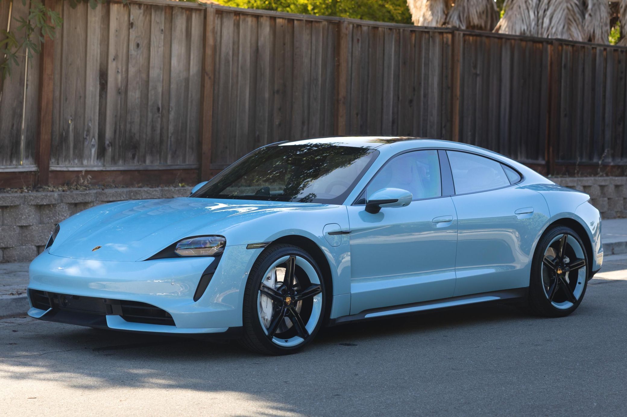 2020 Porsche Taycan Turbo