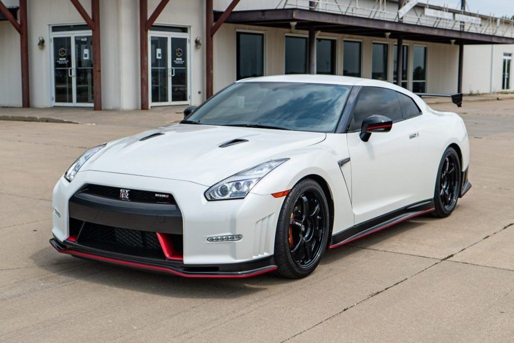 2016 Nissan GT-R NISMO