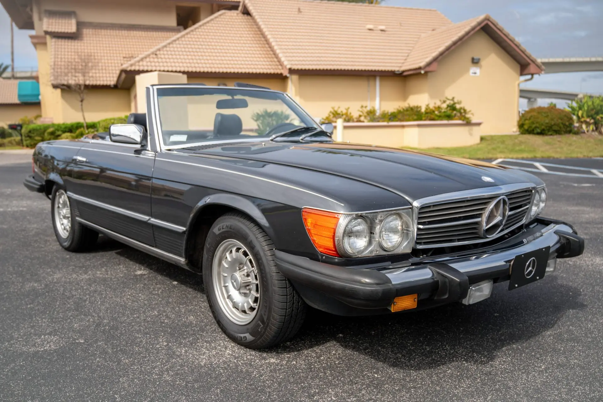 1985 Mercedes-Benz SL-Class