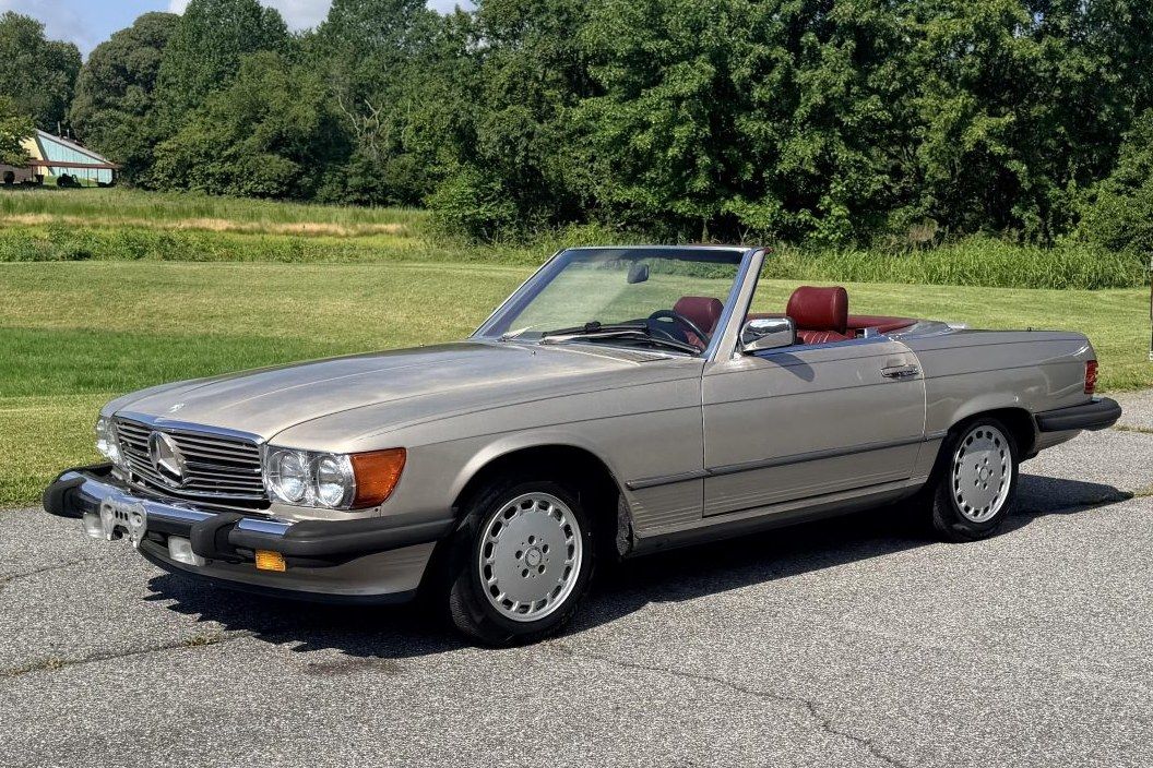 1988 Mercedes-Benz SL-Class 560SL