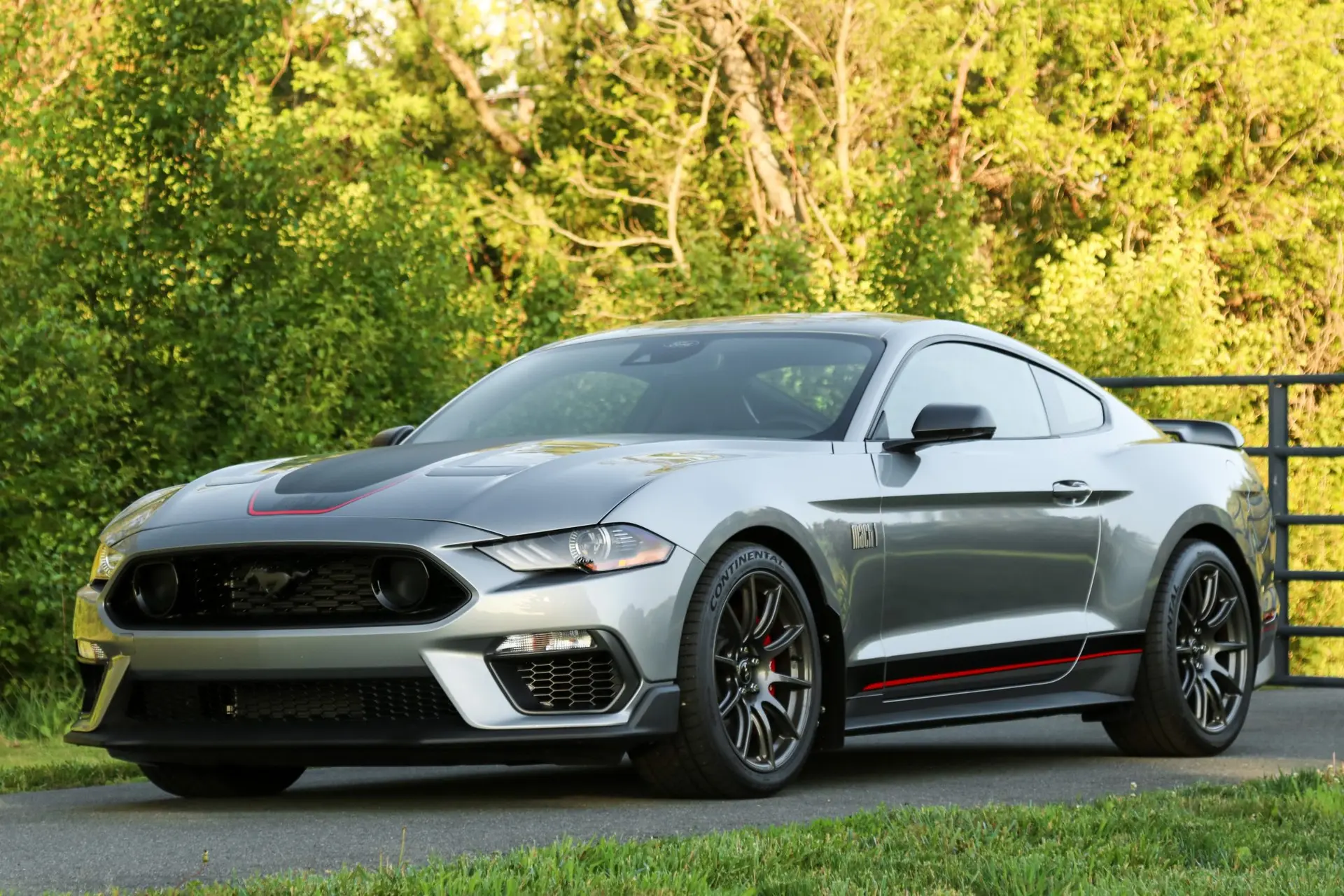 2022 Ford Mustang Mach 1