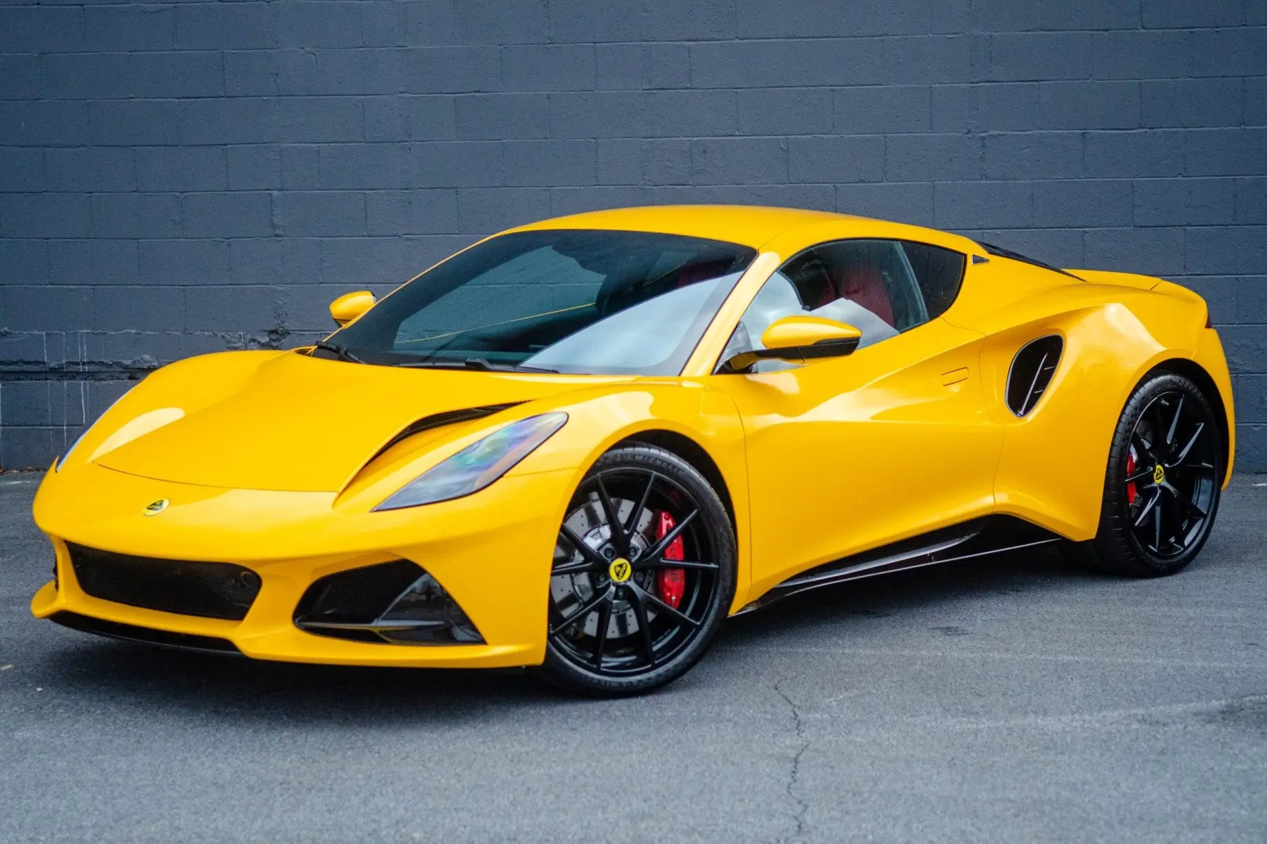 2024 Lotus Emira V6