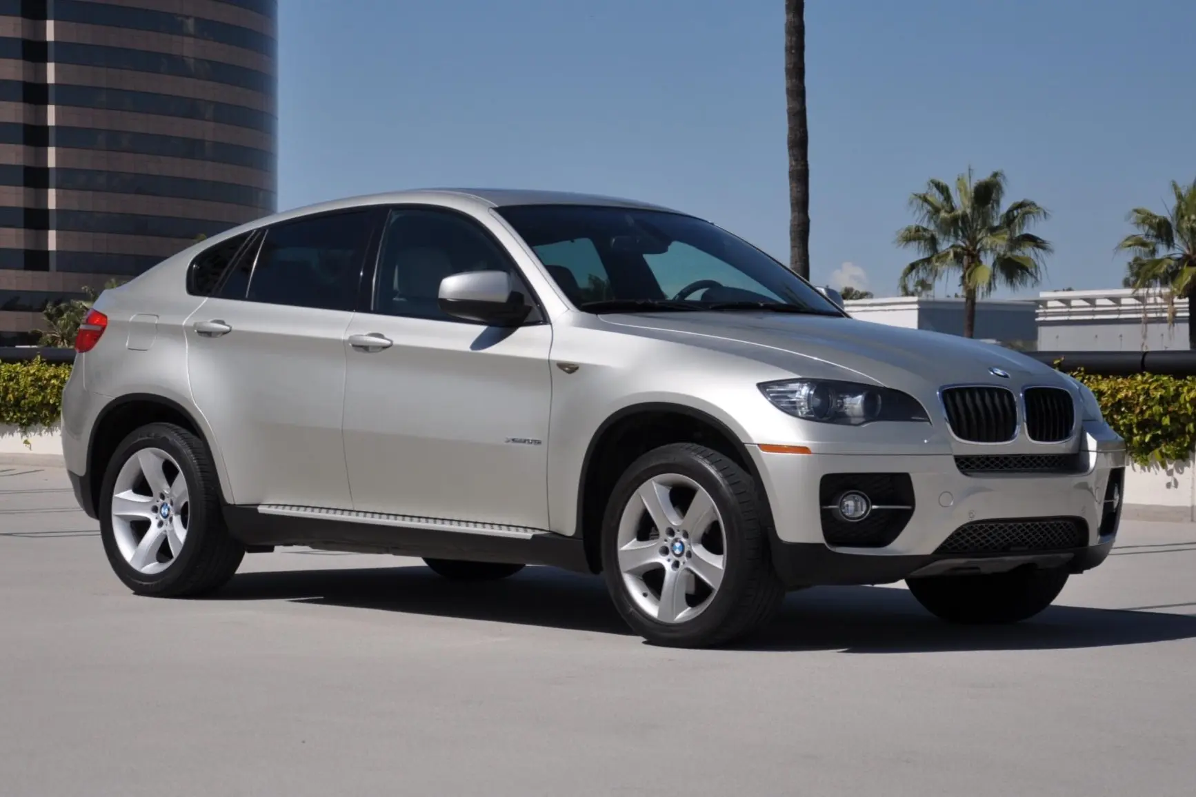 2011 BMW X6 M