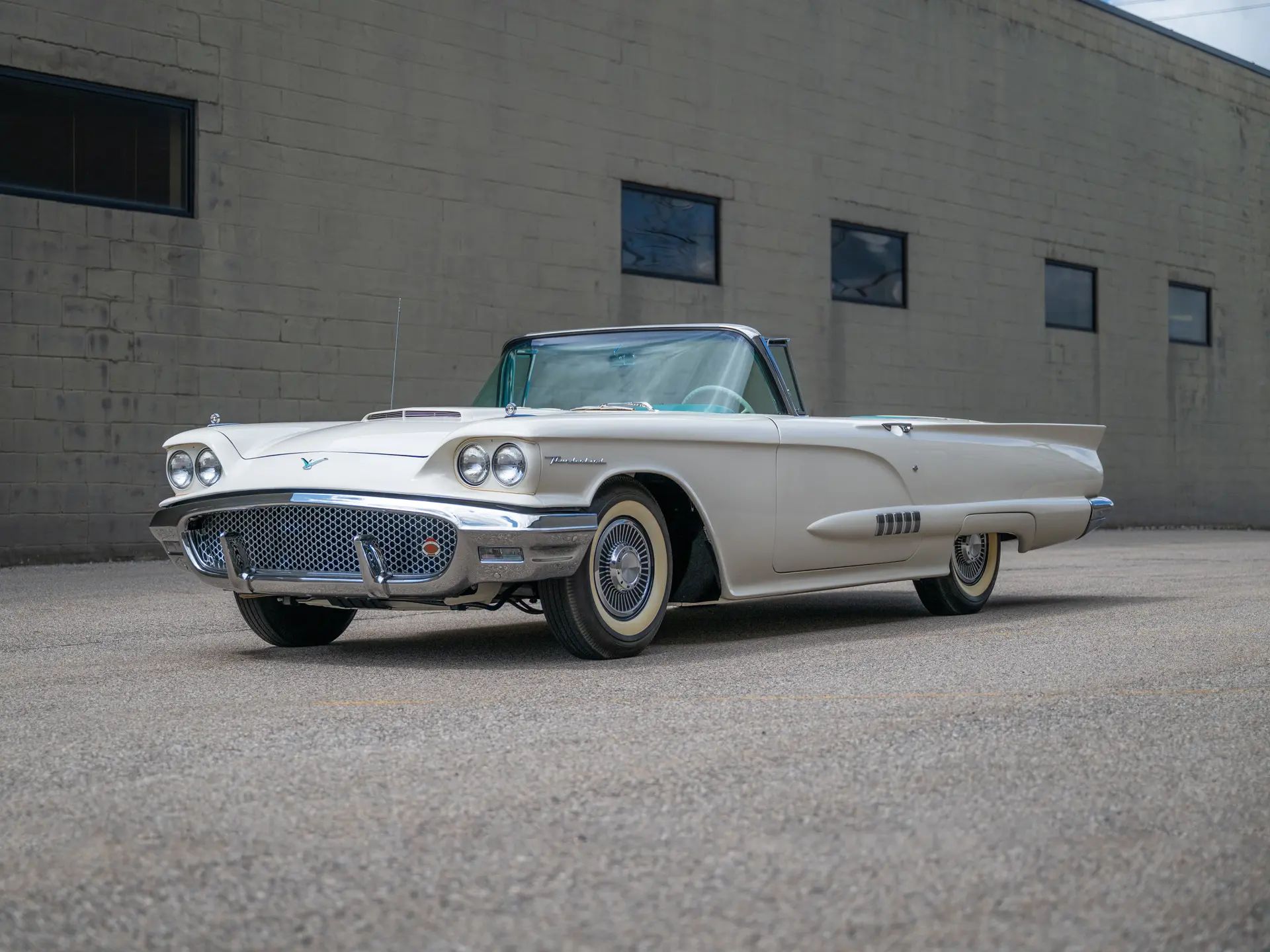 1958 Ford Thunderbird