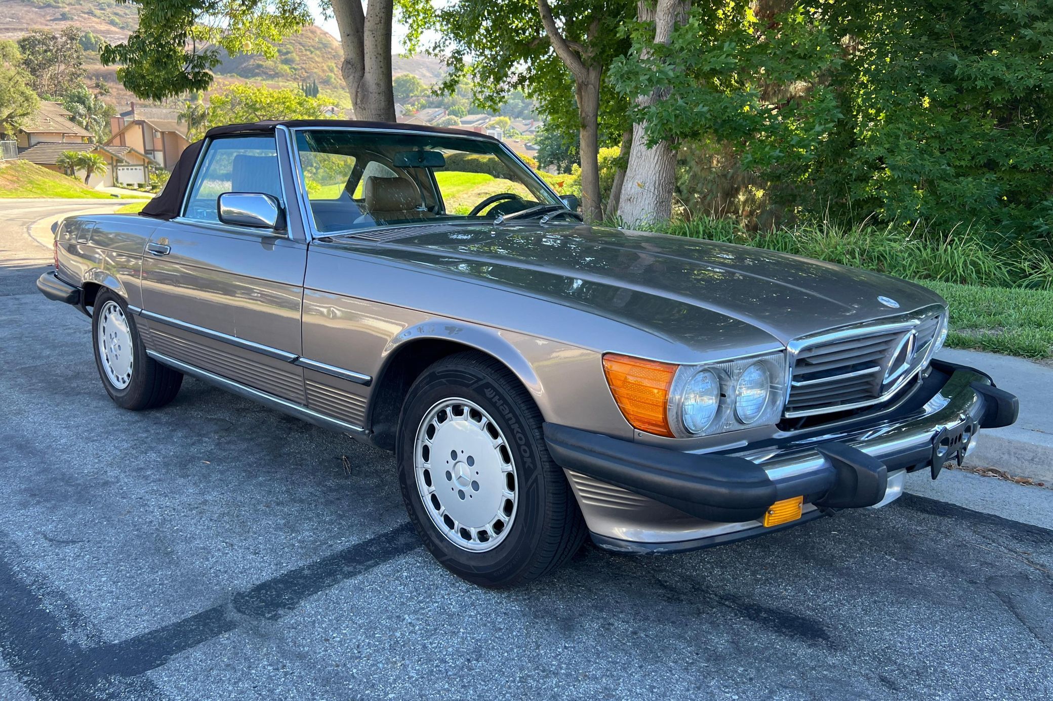 1987 Mercedes-Benz SL-Class 560SL