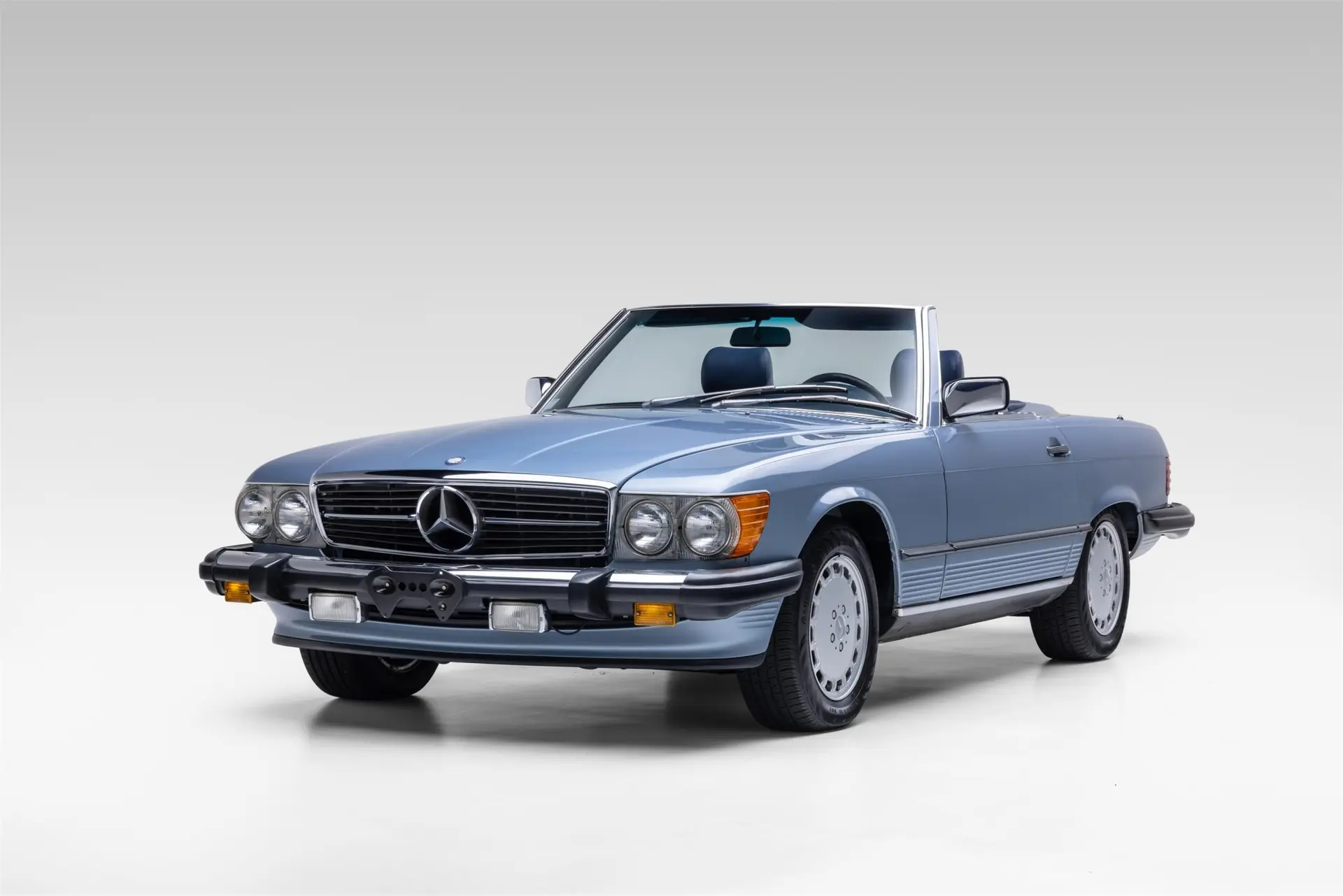 1986 Mercedes-Benz SL-Class 560SL