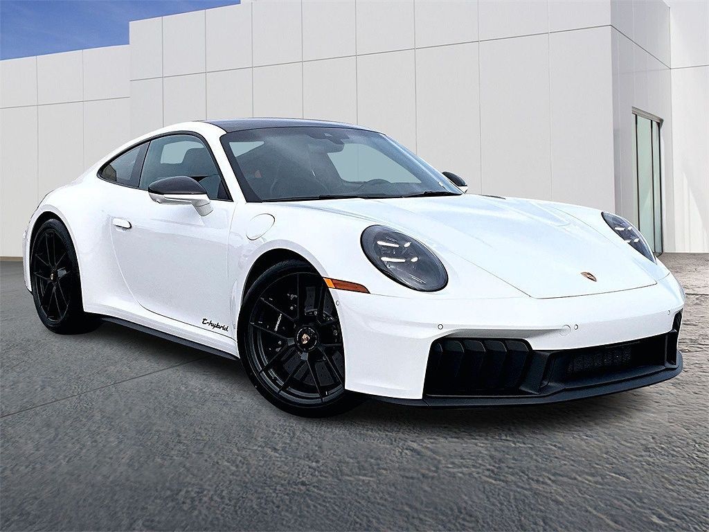 2025 Porsche 992.2 Carrera 4 GTS