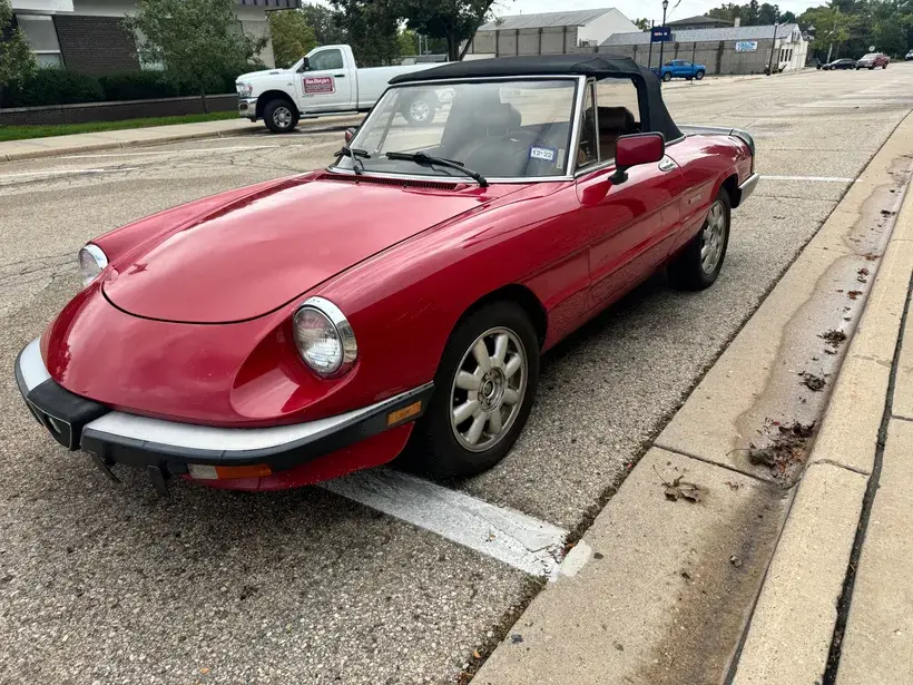 1990 Alfa Romeo 105 Series Spider