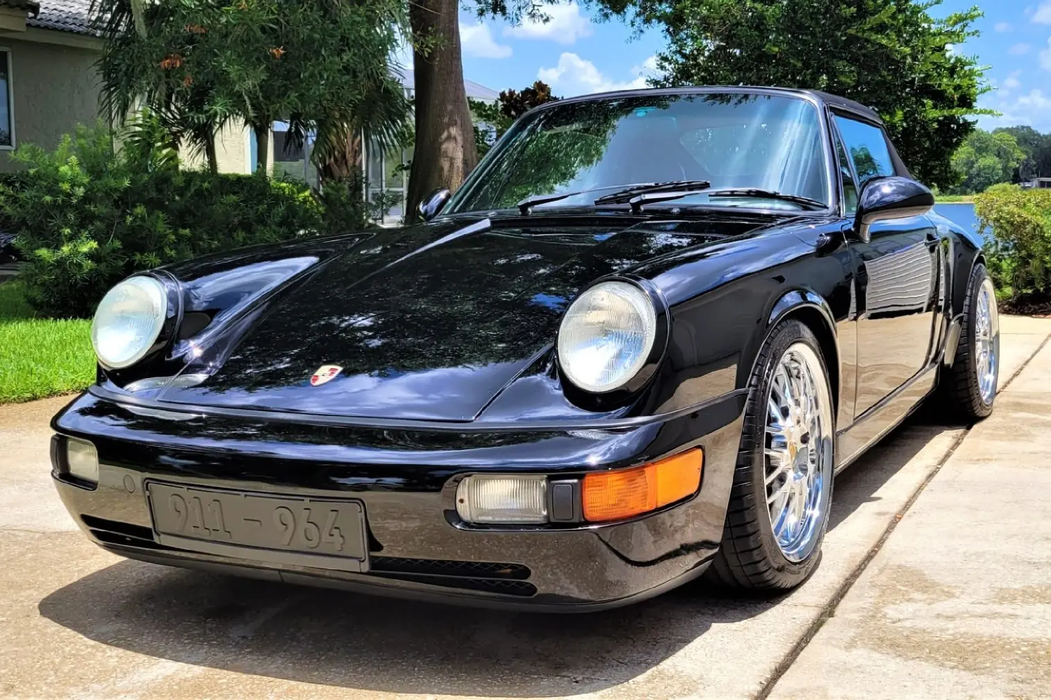 1992 Porsche 911 Carrera 2 Cabriolet