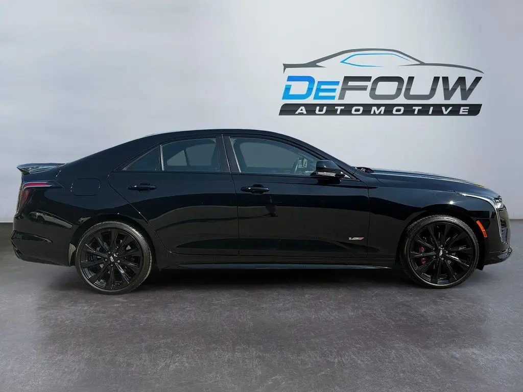 2022 Cadillac CT4 V Blackwing