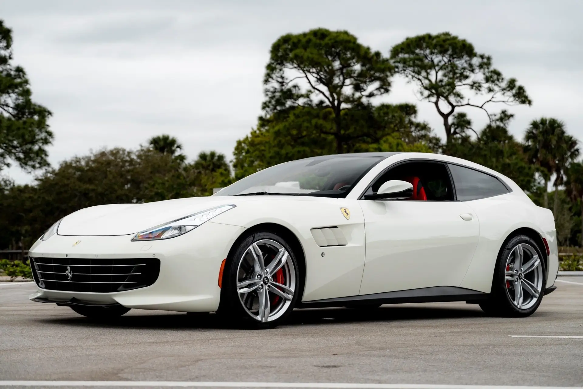 2017 Ferrari GTC4Lusso V12