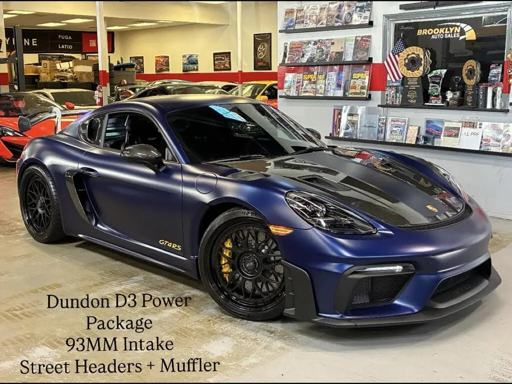 2025 Porsche Cayman GT4