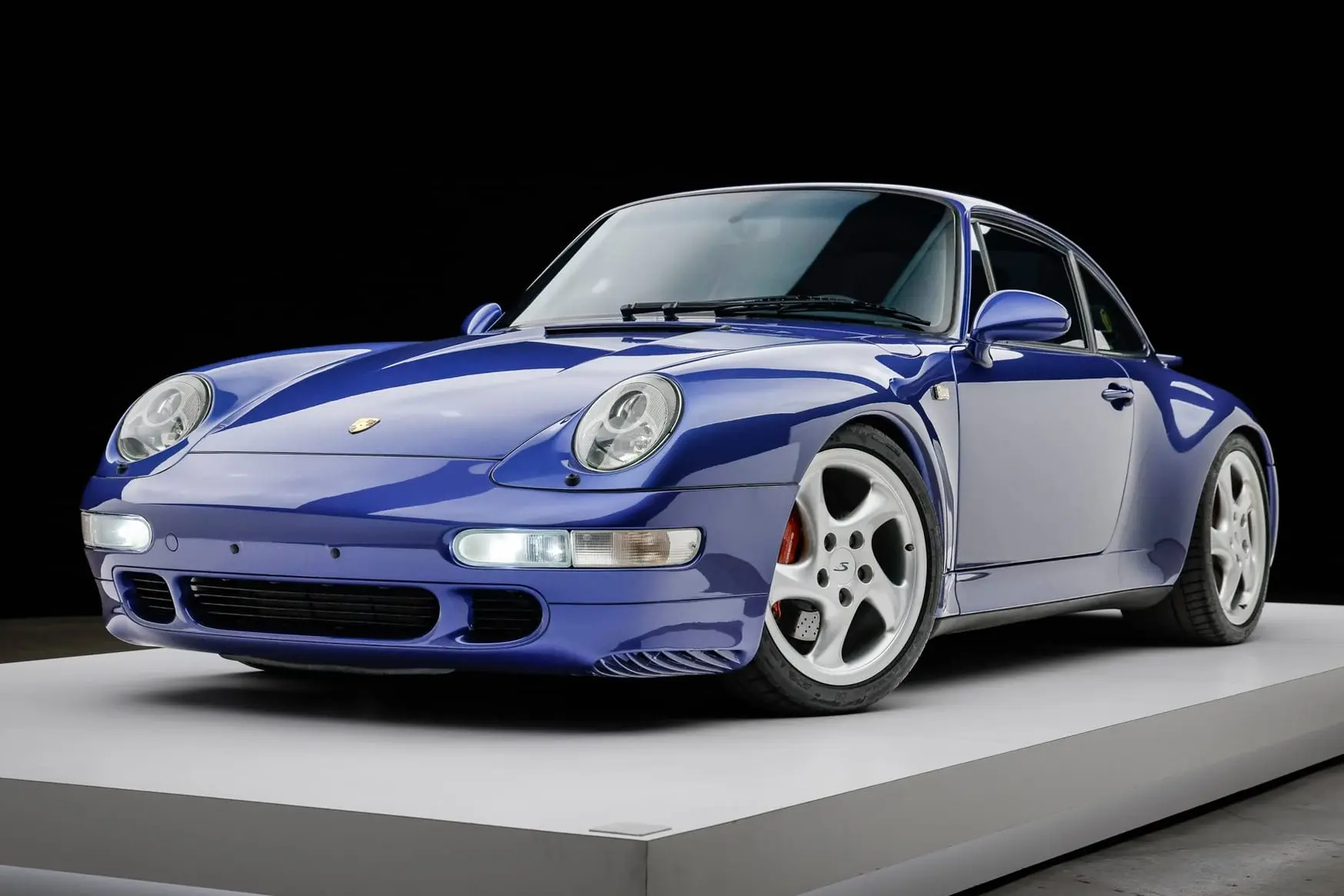 1997 Porsche 911 Carrera 4S Coupe 6-Speed