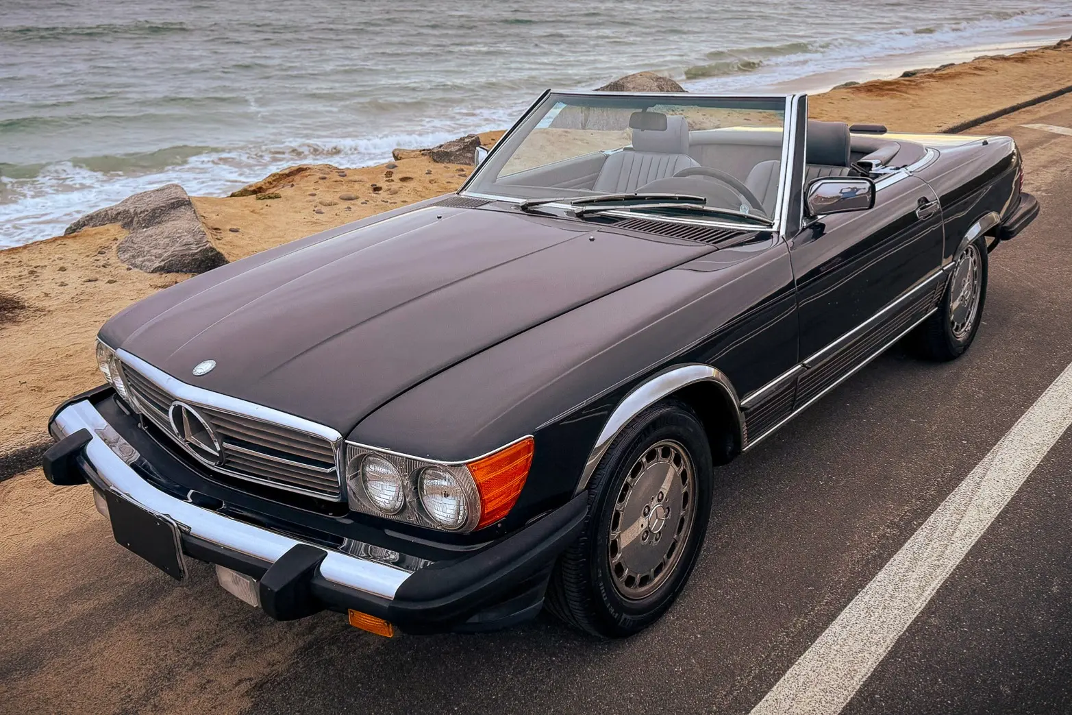1988 Mercedes-Benz SL-Class 560SL