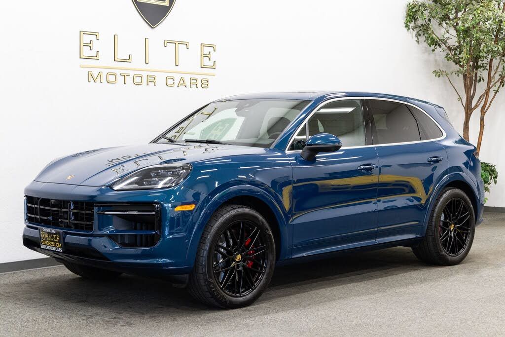 2024 Porsche Cayenne S