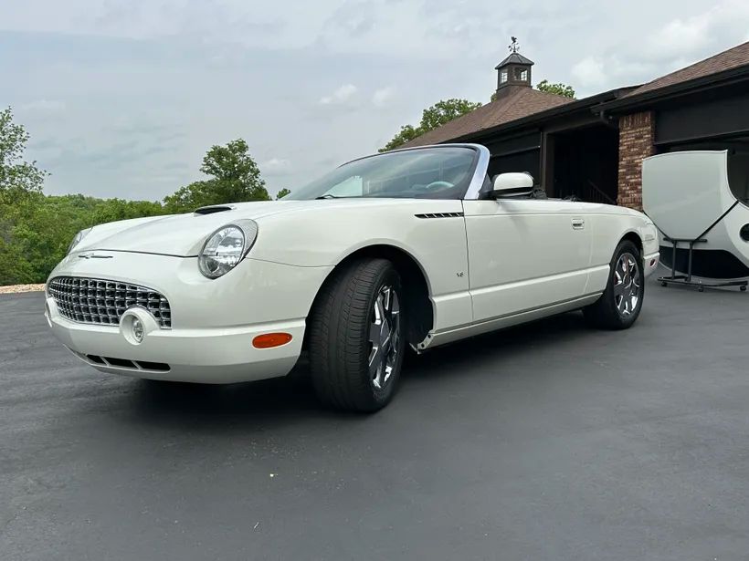 2003 Ford Thunderbird