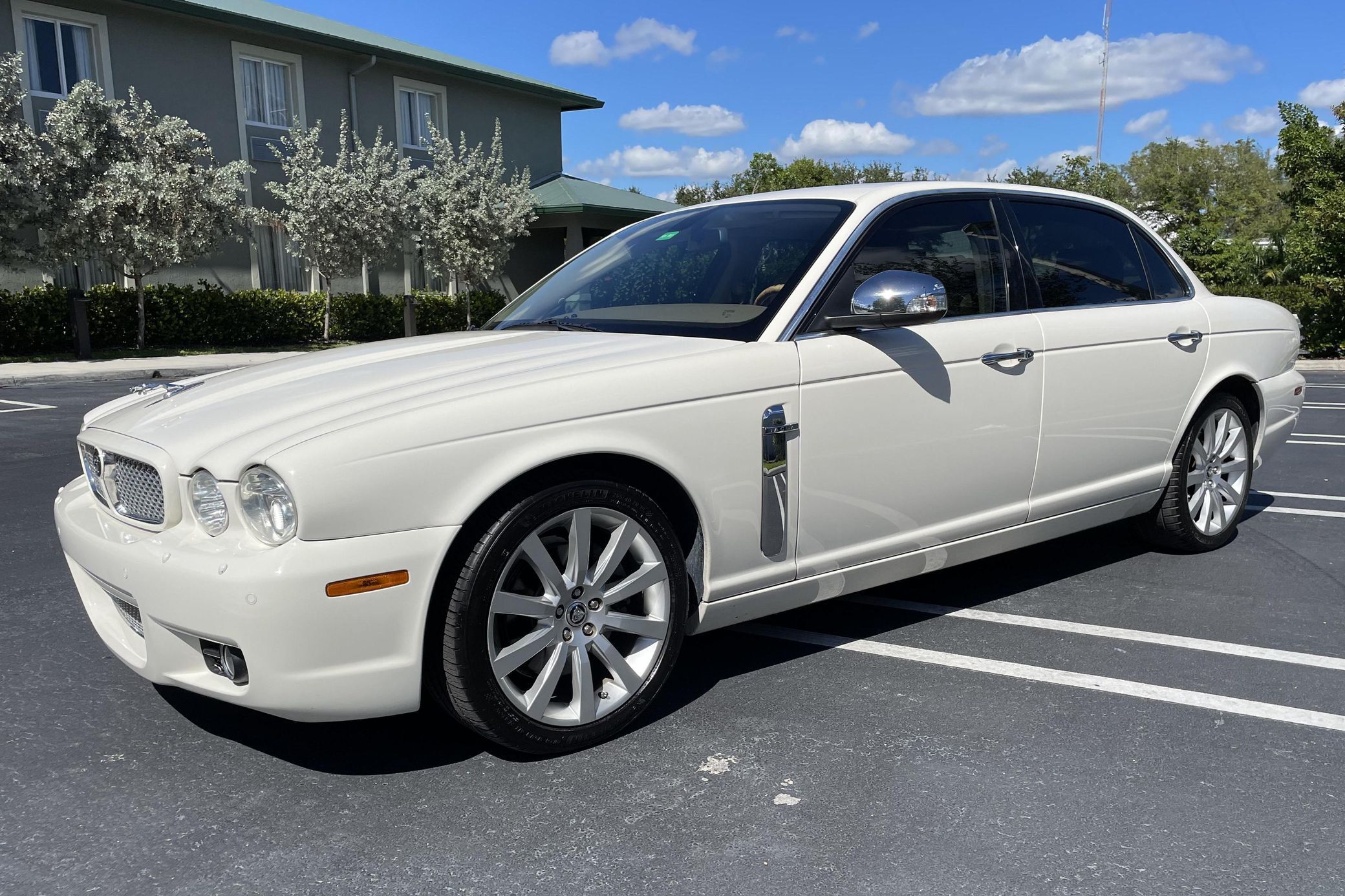 2008 Jaguar XJ Vanden Plas