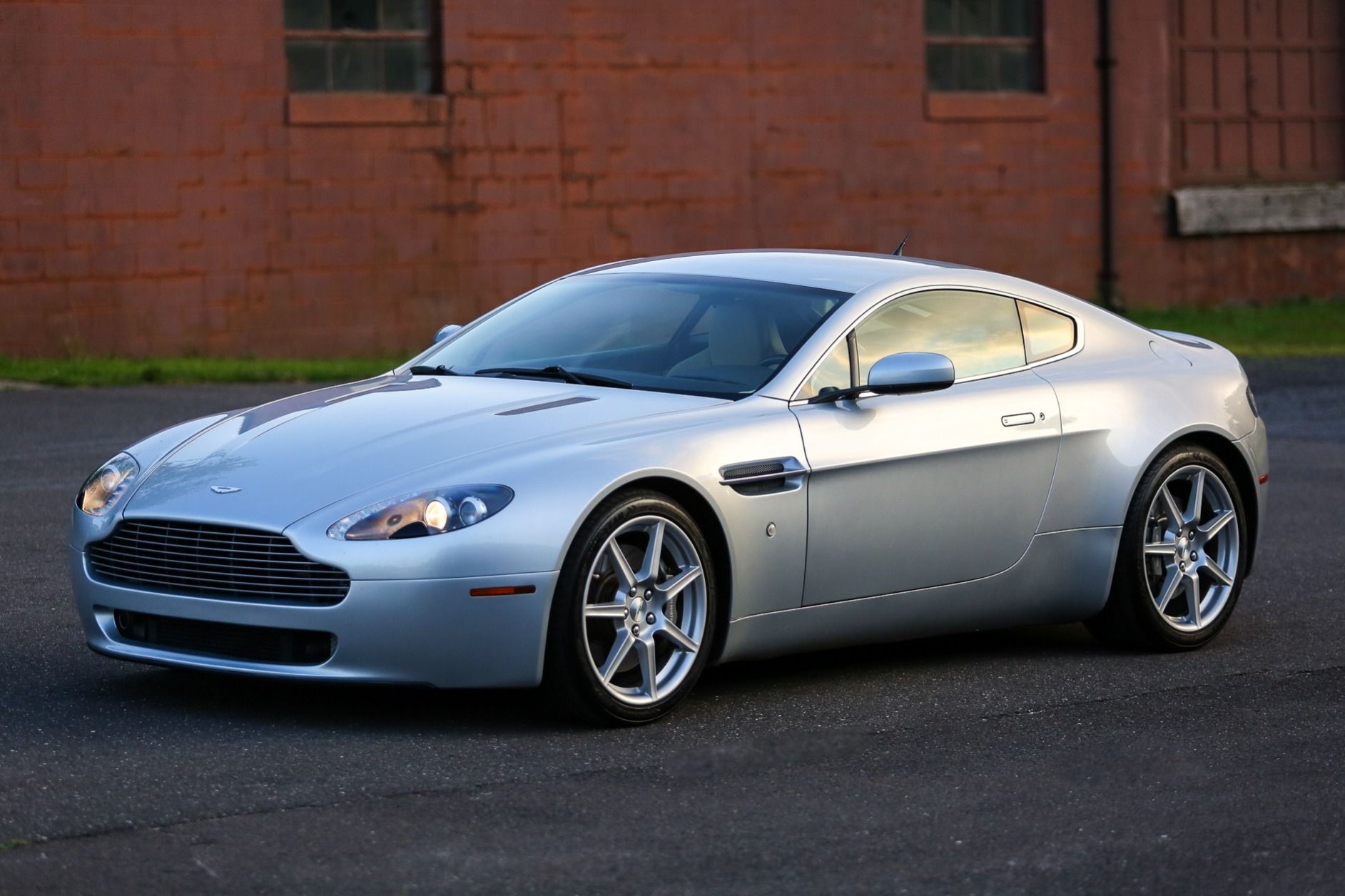 2006 Aston Martin Vantage Vantage 4.3 Coupe