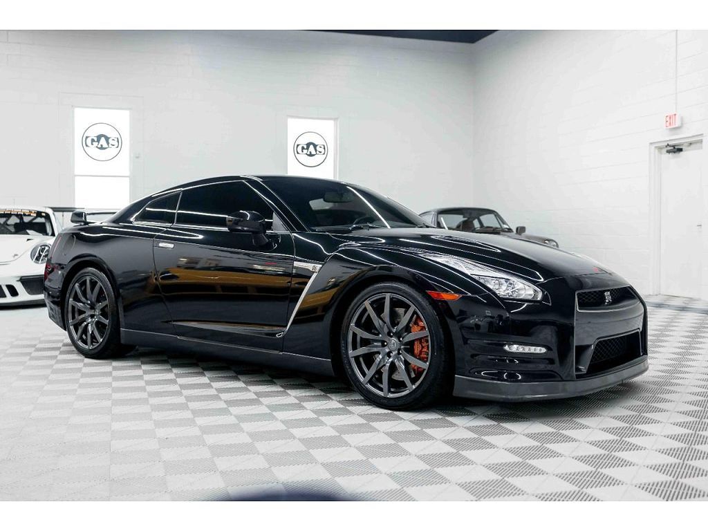 2015 Nissan GT-R Premium