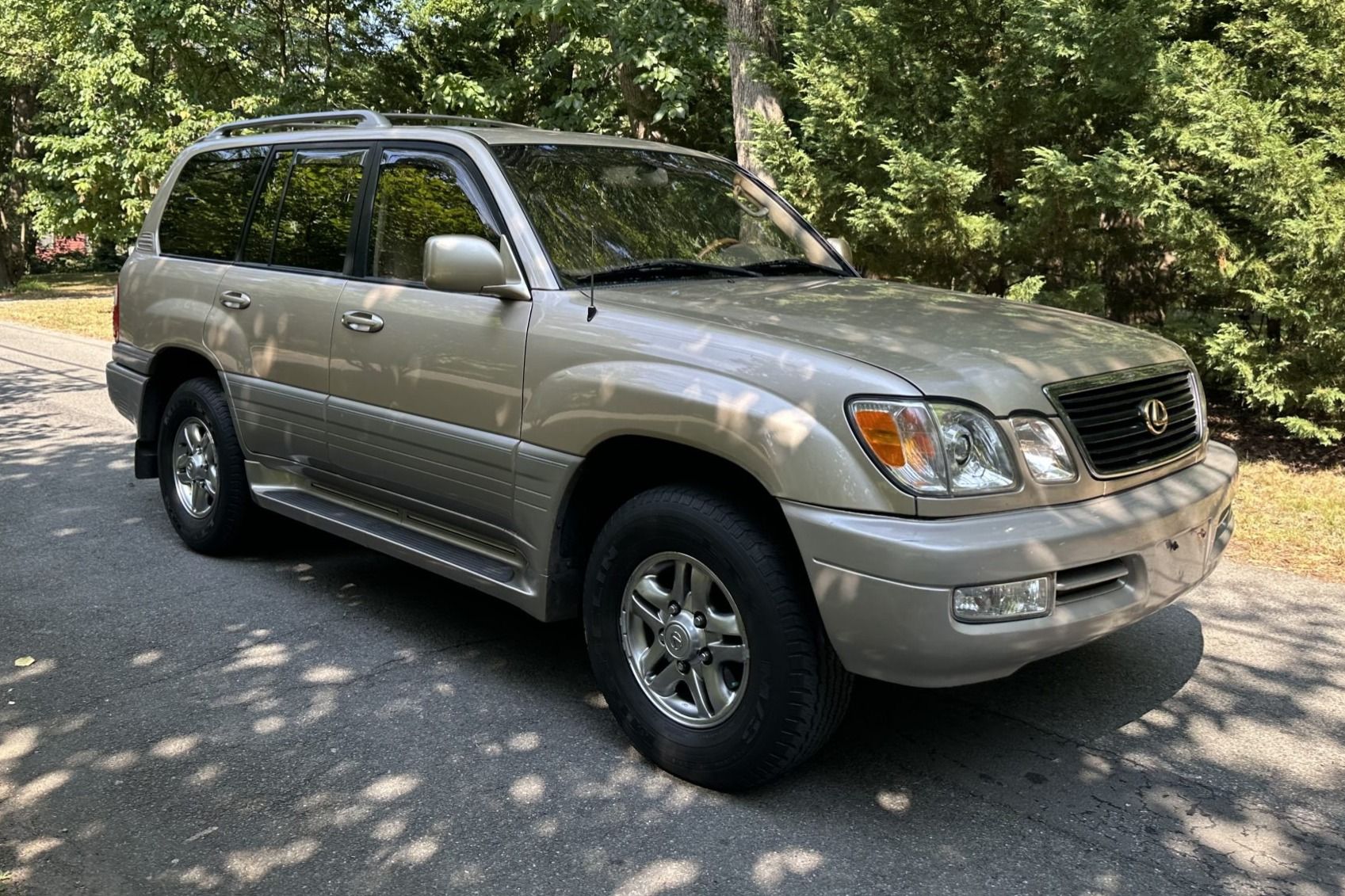 2002 Lexus LX