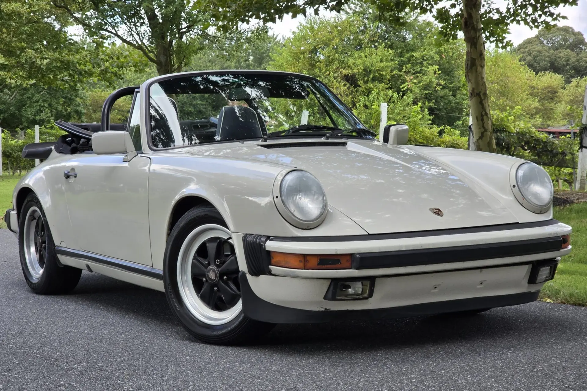 1989 Porsche 911 Cabriolet