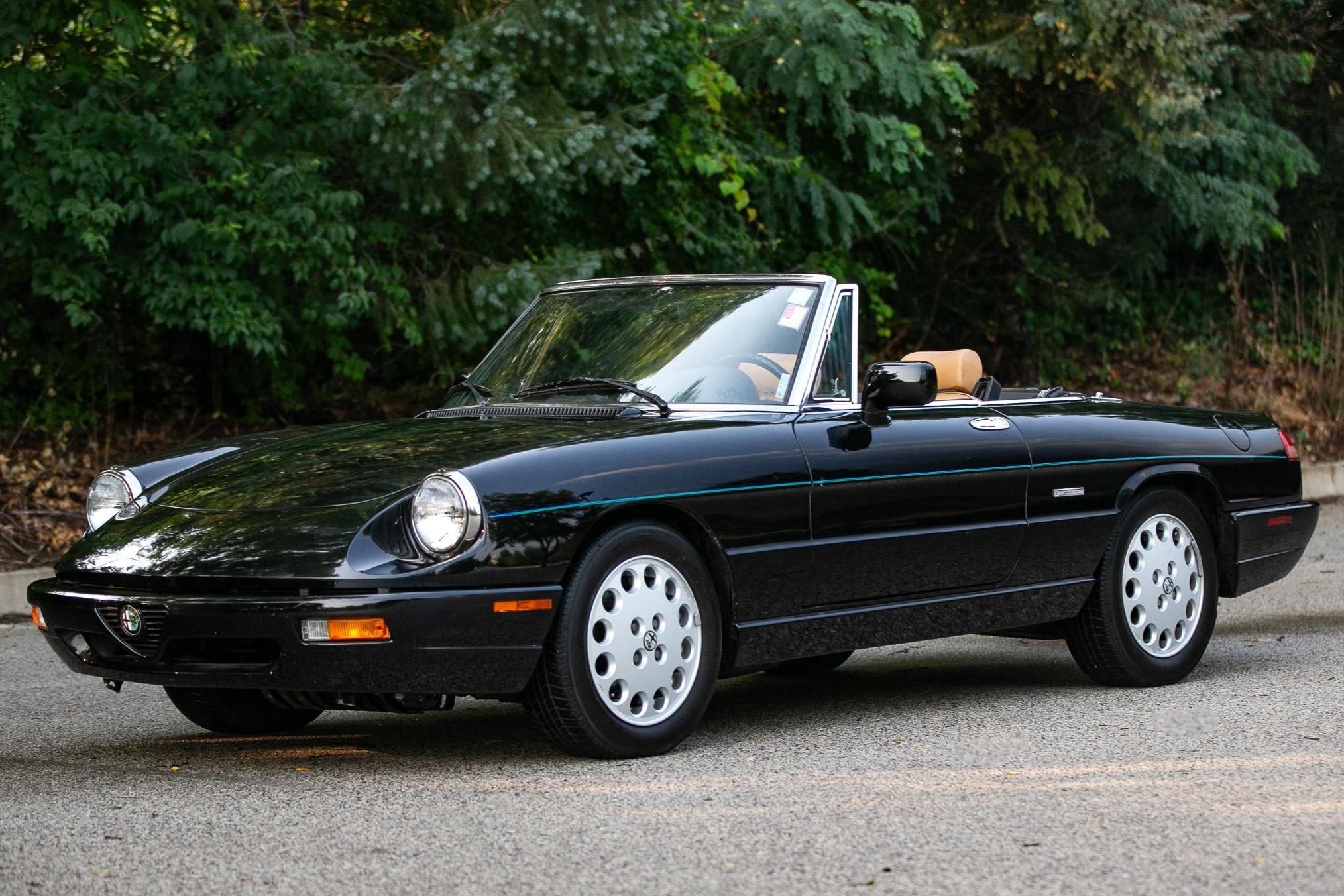 1993 Alfa Romeo 105 Series Spider