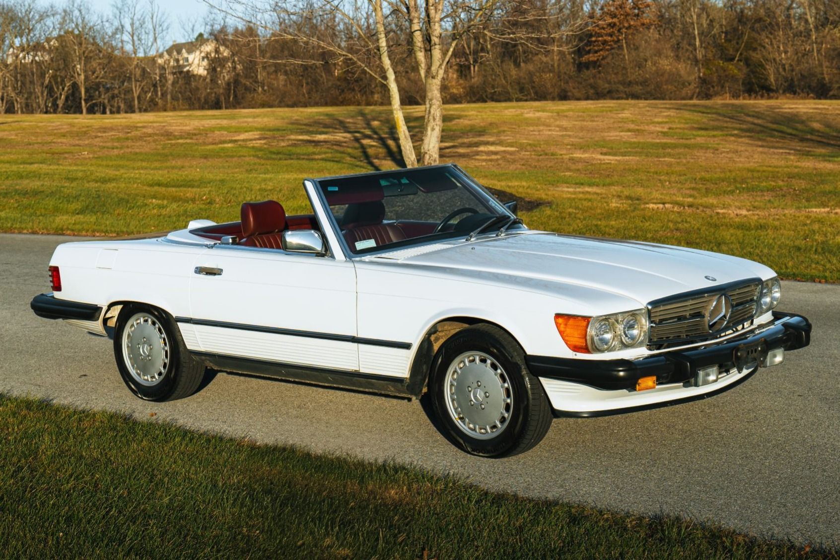 1987 Mercedes-Benz SL-Class 560SL