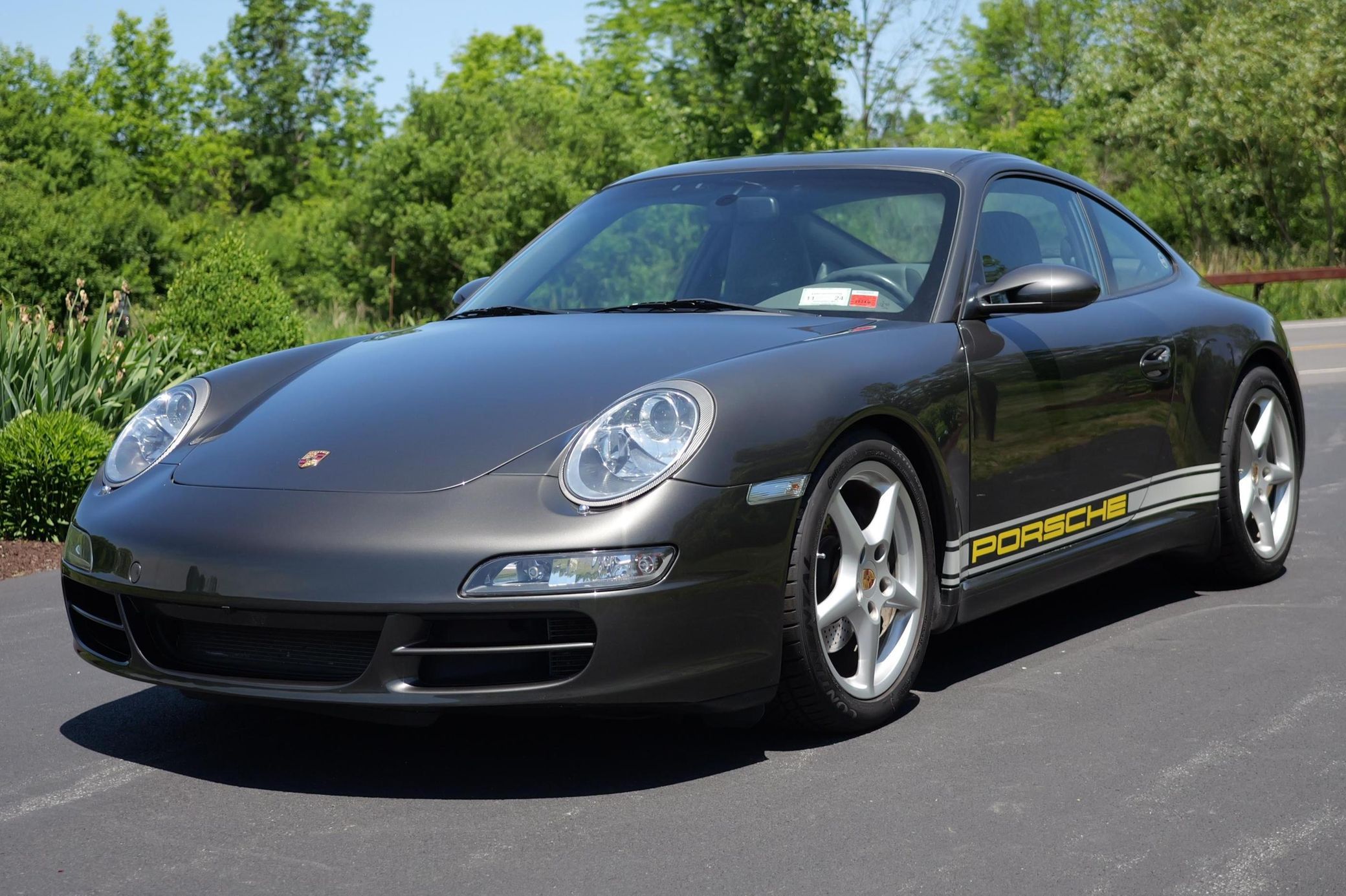 2005 Porsche 911 Carrera
