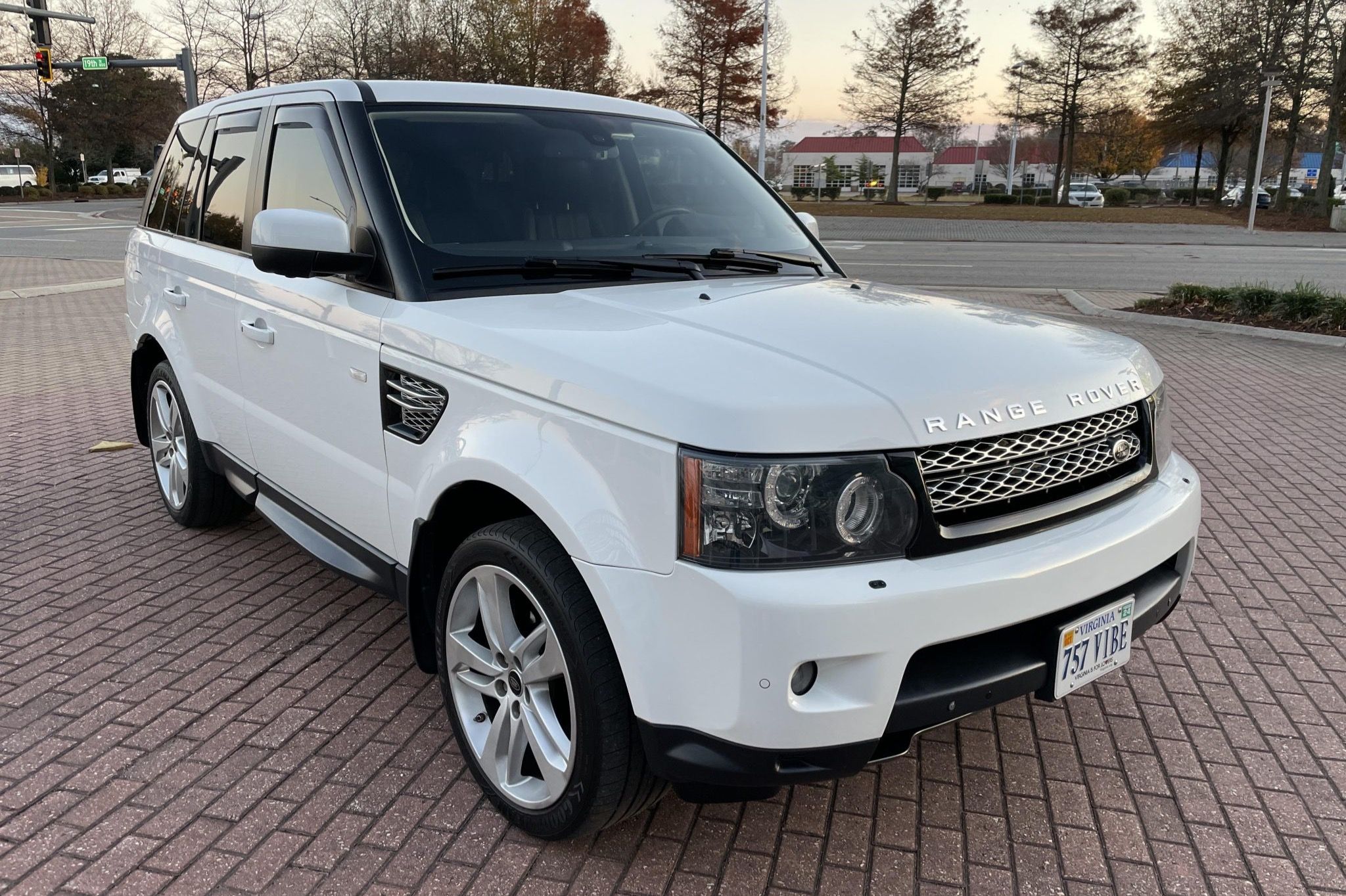 2013 Land Rover Range Rover Sport HSE LUX