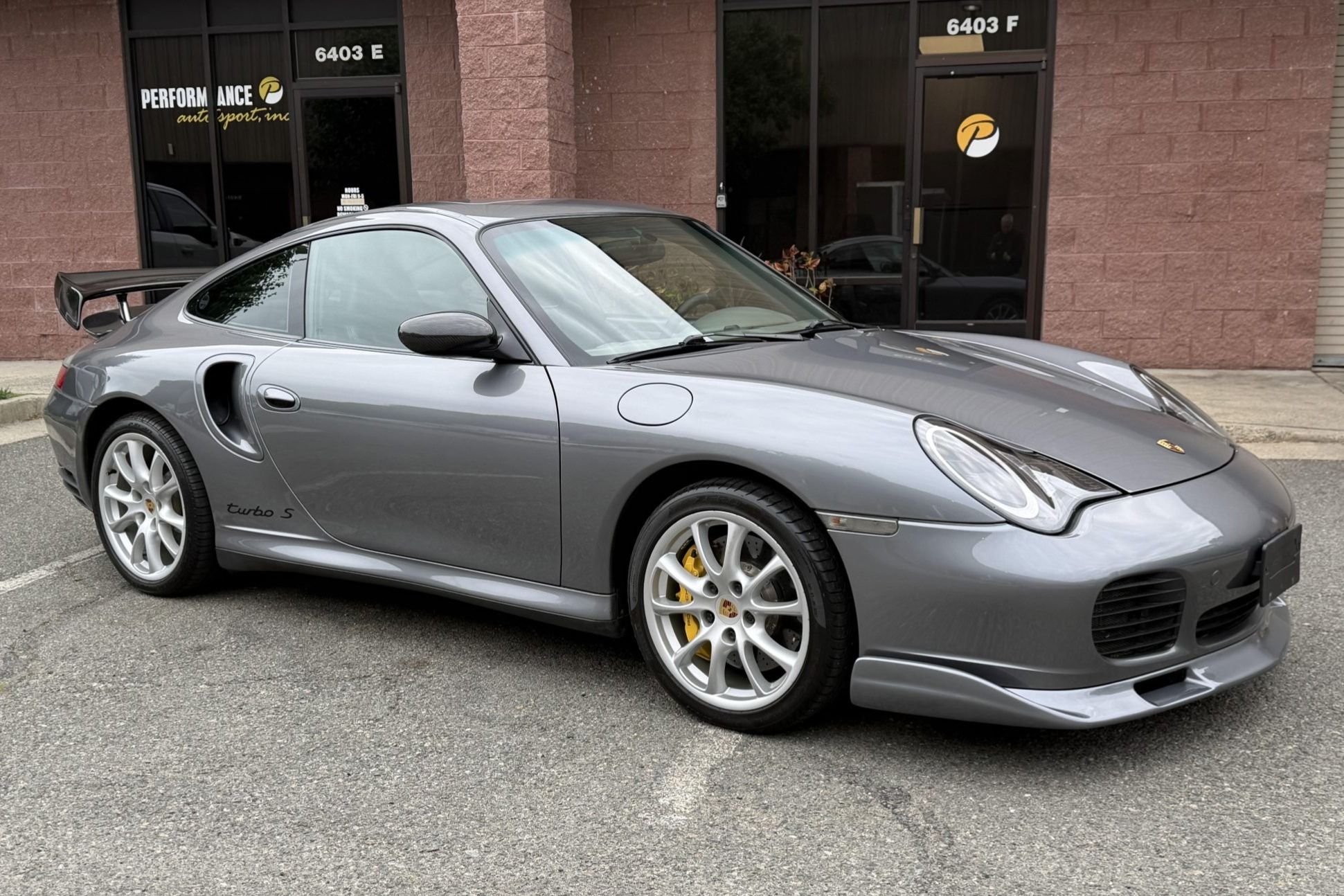 2005 Porsche 911 Carrera 4S Coupe 6-Speed