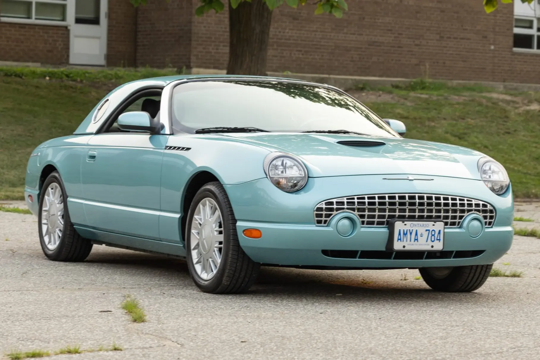 2002 Ford Thunderbird
