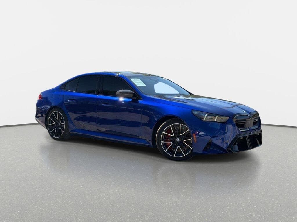 2025 BMW M5