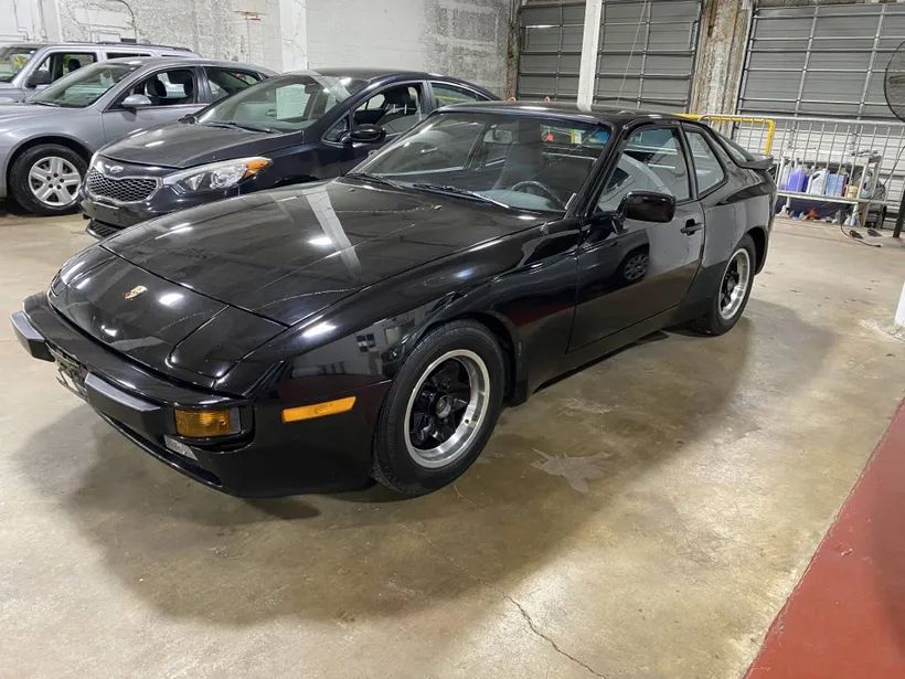 1984 Porsche 944