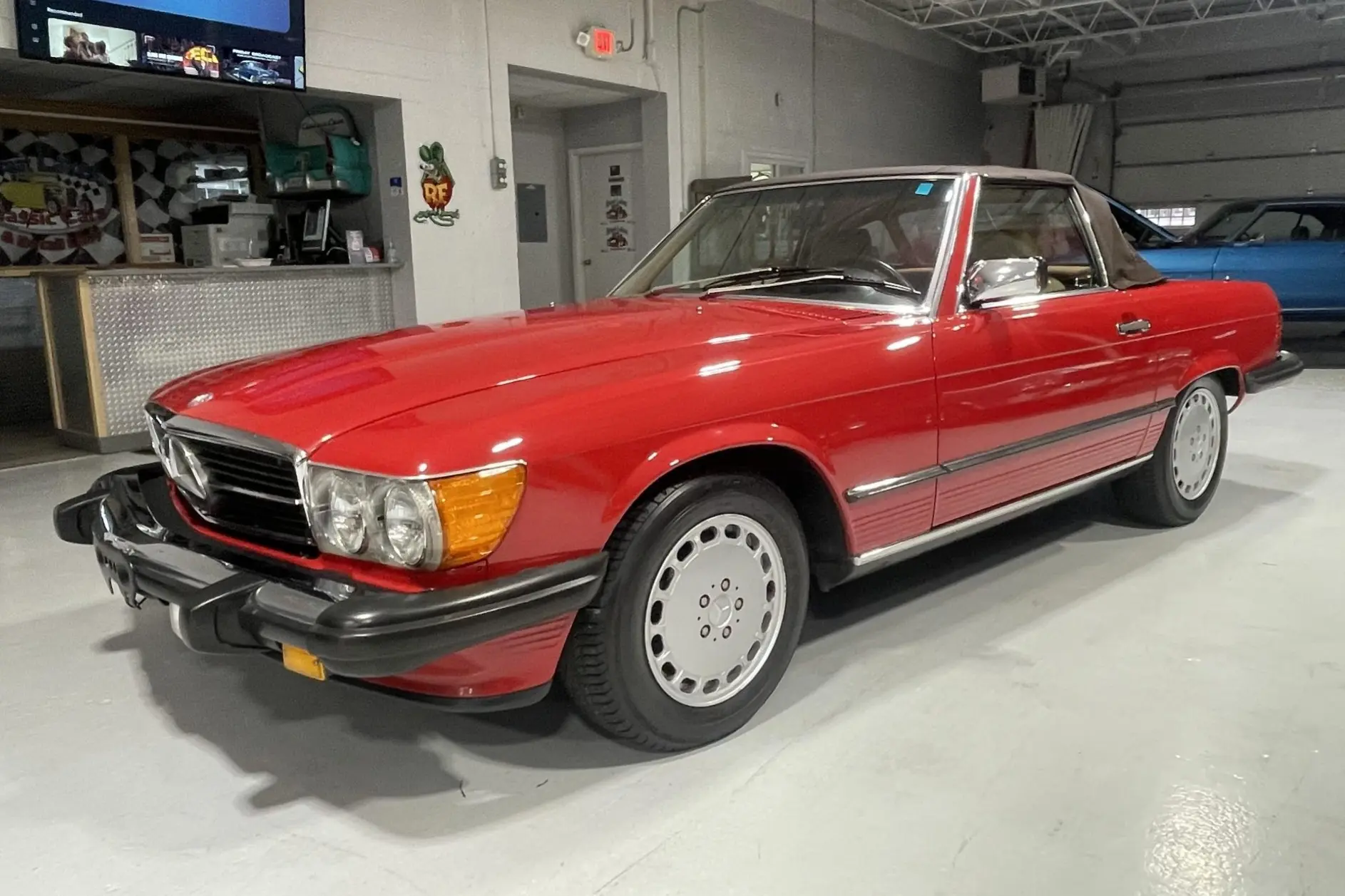 1988 Mercedes-Benz SL-Class 560SL