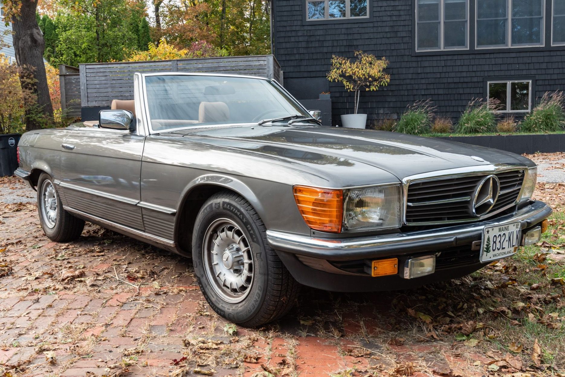 1985 Mercedes-Benz SL-Class 560SL